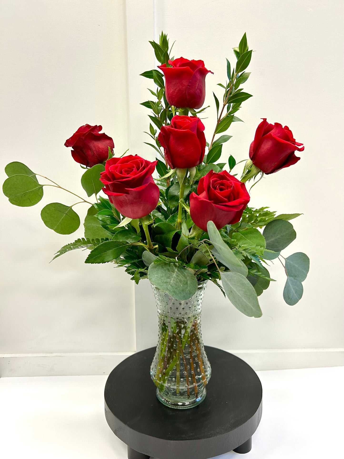 1/2 Dozen Roses – Petals & Perks